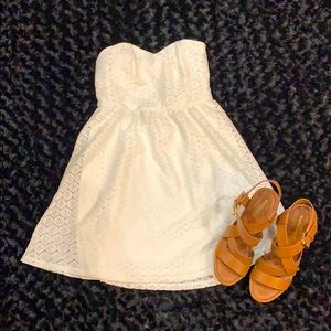 White strapless dress